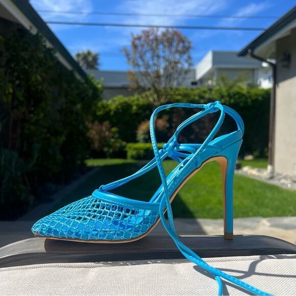 Fishnet Heel - Picture 2 of 9